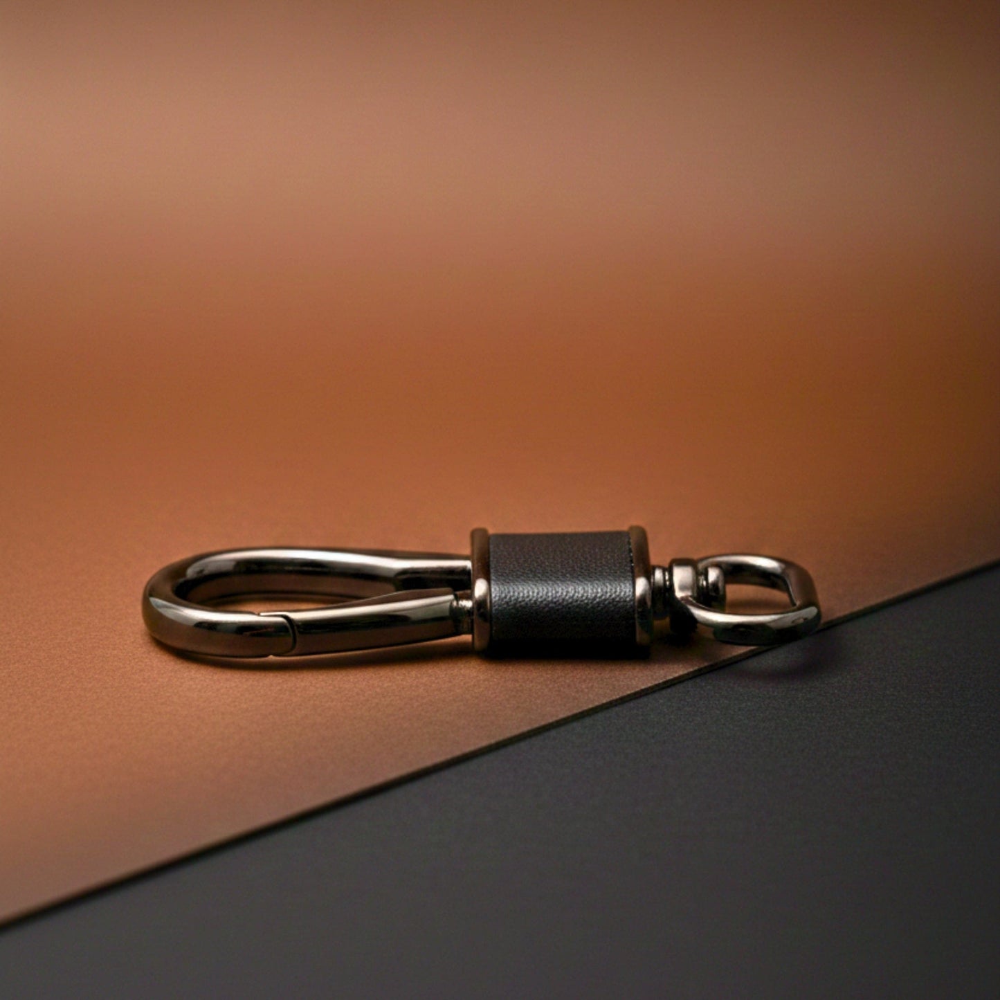 ROYAL GRIP LEATHER - GUNMETAL BLACK - Stainless Steel Keychain for Men & Boy - THE MEN THING