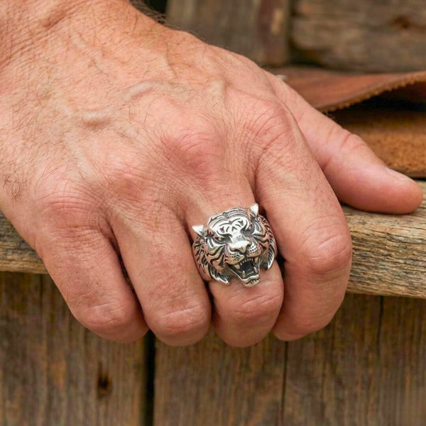 Royal Series - TIGER FANG RING - Pure Stainless Steel Men’s Steel-Plated Ring – Statement Luxury Jewelry (Size : 16-18-20-21-23-24-26-27-29)