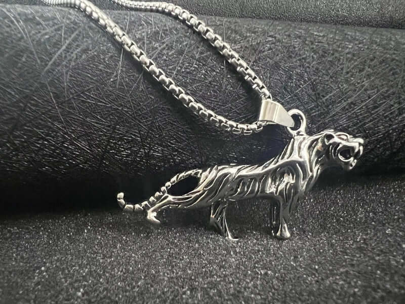 TIGER KING - Alloy Pendant with Stainless Steel  24inch Round Box Chain, American trending Style for Men & Boy, 24 inch - THE MEN THING