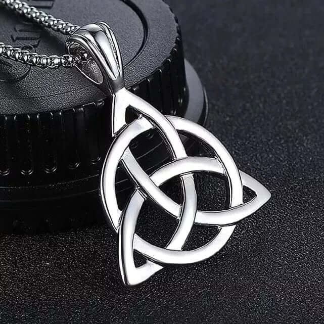 TRINITY KNOT -  Alloy Pendant with Stainless Steel 24inch Round Box Chain, European trending Style for Men & Boy - THE MEN THING