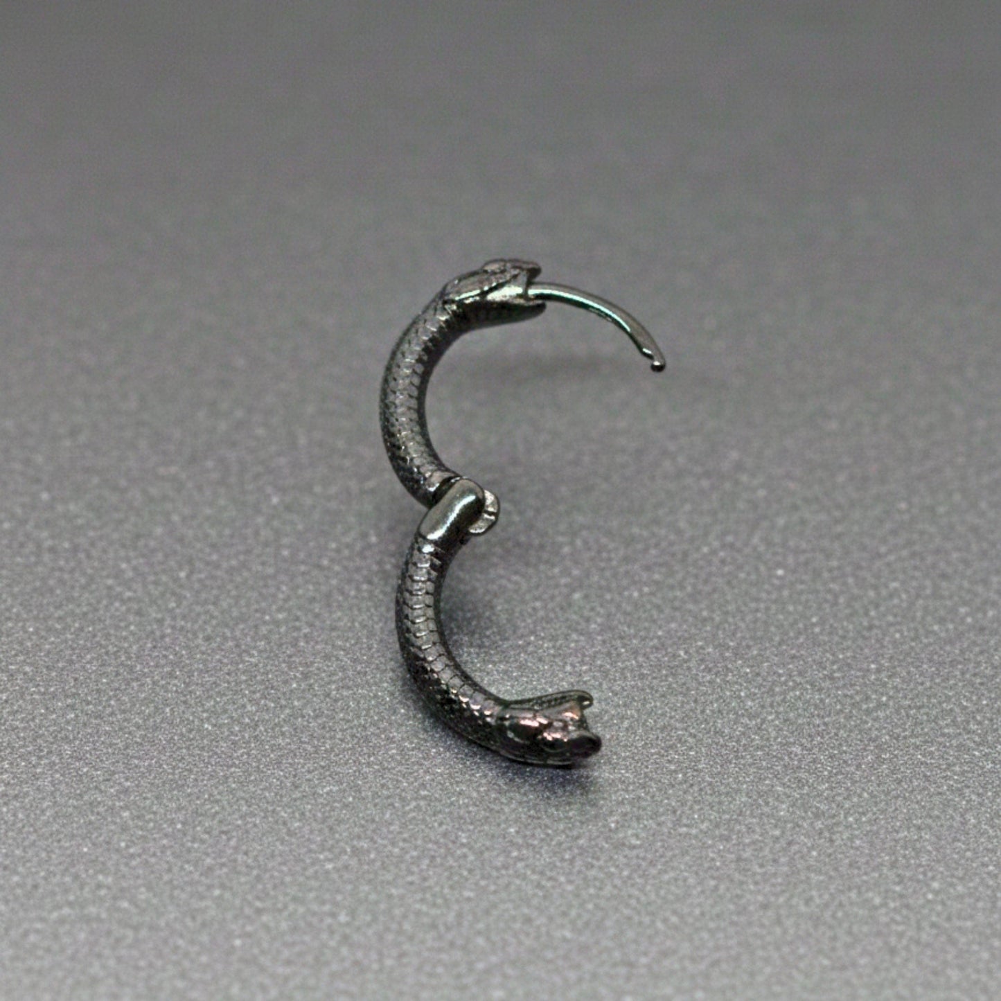 TWIN SERPENT - 4mm Pure Titanium Steel Hoop Earrings for Men & Boys (2pcs) - THE MEN THING