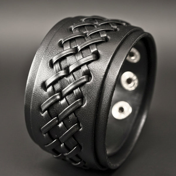 TWIST ARMOR - 45mm Black Genuine Leather Adjustable Bracelet for Men & Boys (7-7.8-8.4 inch)