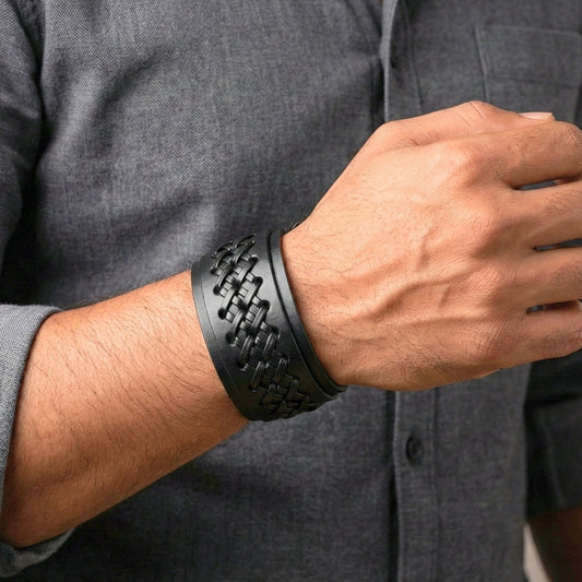 TWIST ARMOR - 45mm Black Genuine Leather Adjustable Bracelet for Men & Boys (7-7.8-8.4 inch) - THE MEN THING