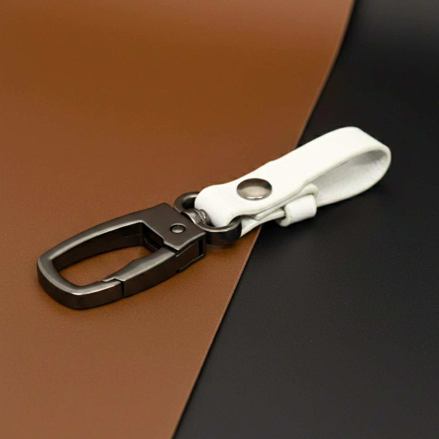URBAN AXIS WHITE - Stainless Steel Keychain for Men & Boy - THE MEN THING