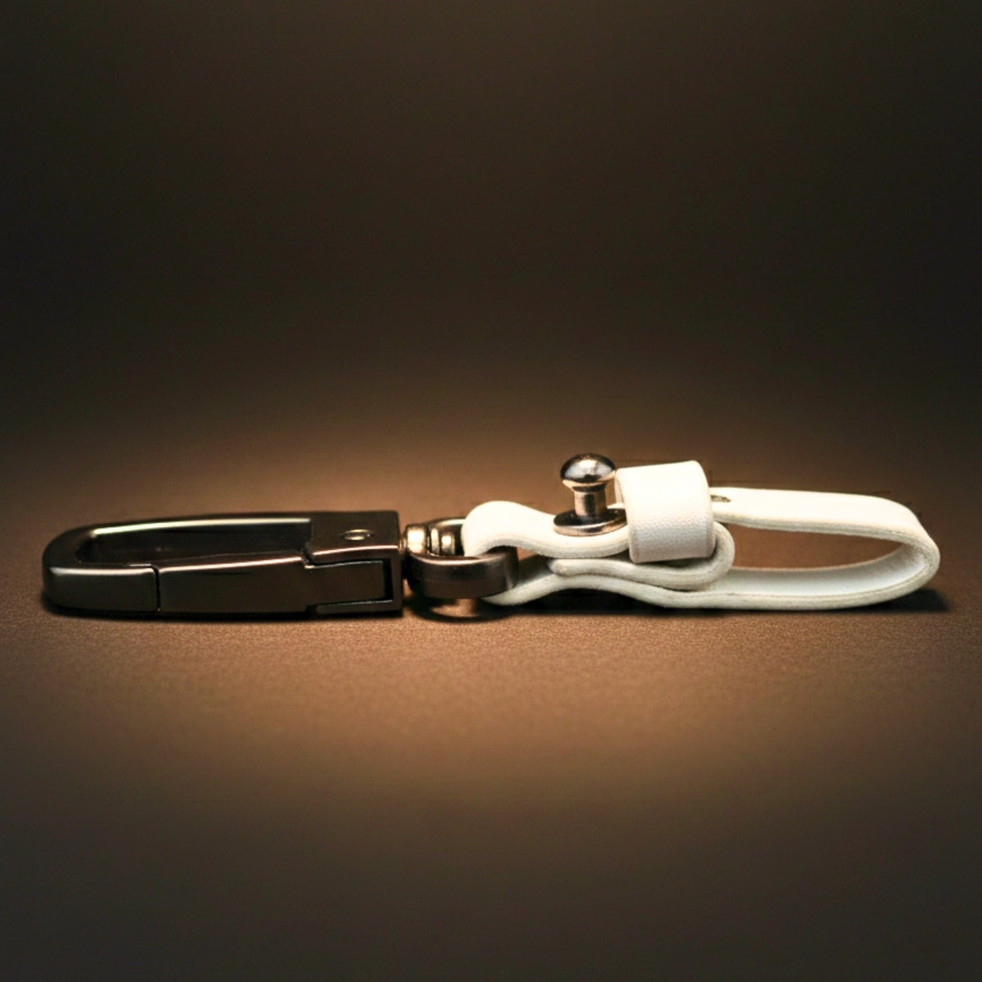 URBAN AXIS WHITE - Stainless Steel Keychain for Men & Boy - THE MEN THING