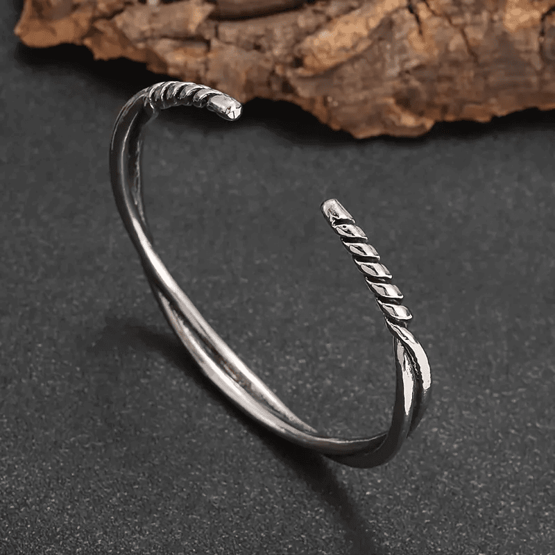 VERVE TWISTED - - "6"mm Pure Adjustable Alloy Bracelet for Men & Boys - THE MEN THING