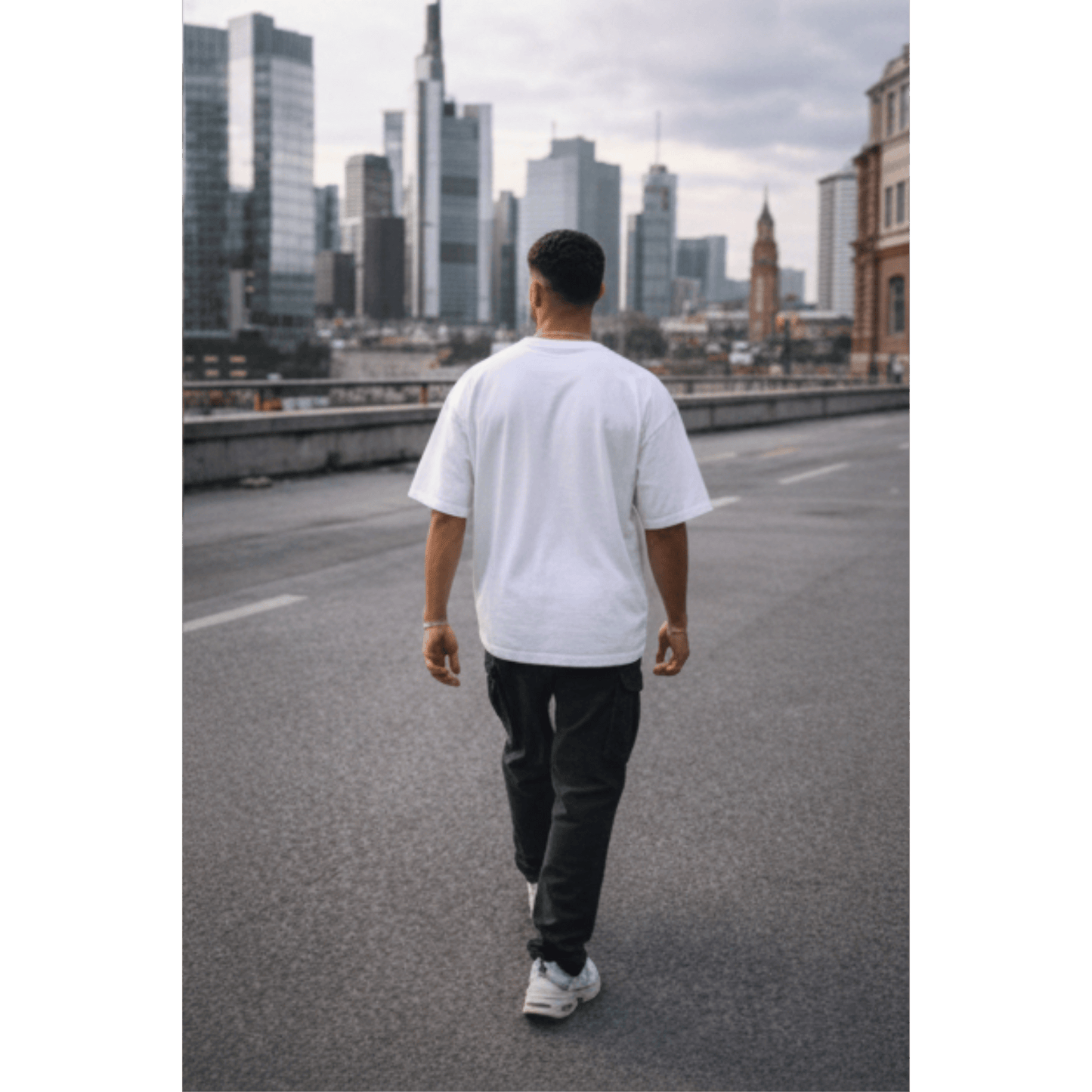 WHATEVER Oversized T-Shirt - White - THE MEN THING