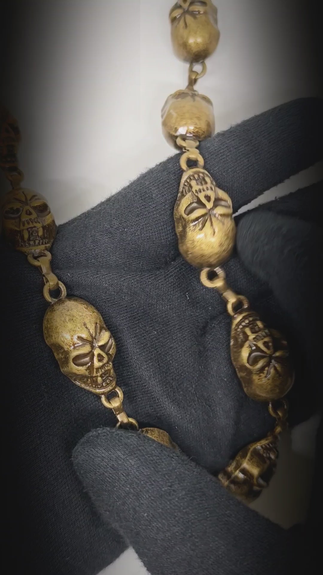 GRIMEX SKULL - Antique Gold 18mm Titanium Steel Skull Heavy Biker Chain for Jeans with Lobster Clasps for Men & Boys - 22 inch — Biker Fashion for Men | THE MEN THING