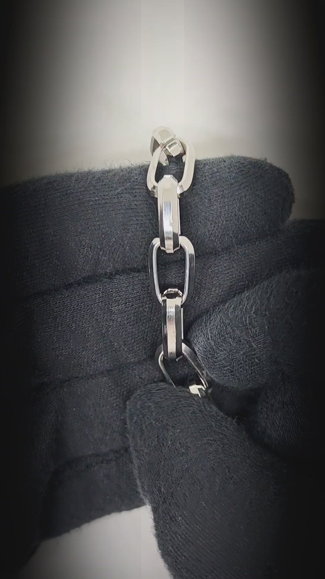CIRCLELINK - 11mm Stainless Steel , 6.5 to 8 inch Toggle Clasp Bracelet for Men & Boys — Bead Bracelets for Men | THE MEN THING