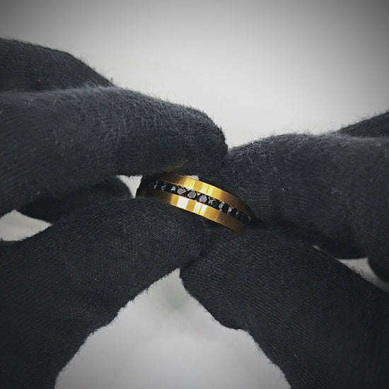 DARK INLAY GROOVE - GOLDEN - Pure Stainless Steel Men’s Gold Plated Ring (Size : 17-22-27) — Rings for Men | THE MEN THING