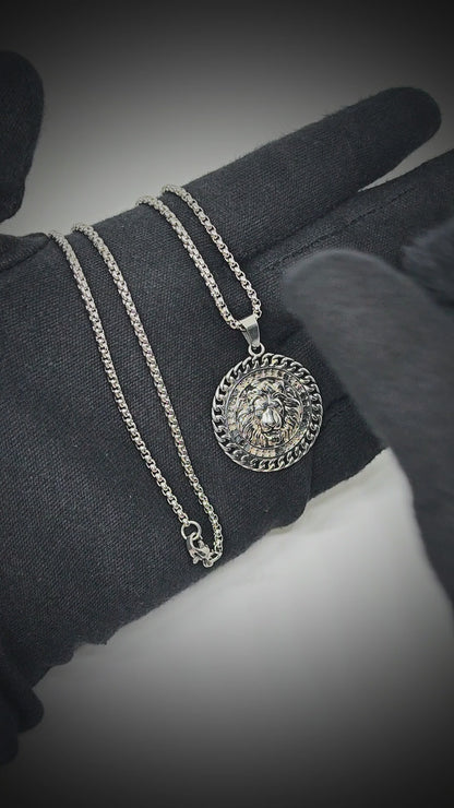 REGAL ROAR - 31mm Titanium Steel Pendant with 24inch Round Box 4mm Chain for Men & Boys