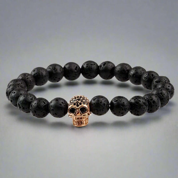 लावा खोपड़ी गुलाब सोने टोन - प्राकृतिक ज्वालामुखी पत्थर के साथ मोती कंगन - 7 इंच खिंचाव कंगन