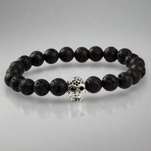 लावा खोपड़ी चांदी टोन - प्राकृतिक ज्वालामुखी पत्थर के साथ मोती कंगन - 7 इंच खिंचाव कंगन