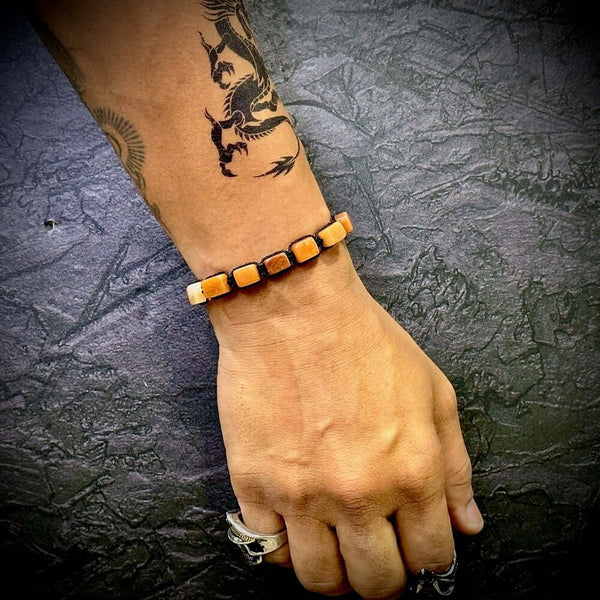 మొజాయిక్ స్క్వేర్ - సహజ రాయితో పూసల బ్రాస్‌లెట్ - పురుషులు & అబ్బాయిల కోసం సర్దుబాటు చేయగల బ్రాస్‌లెట్