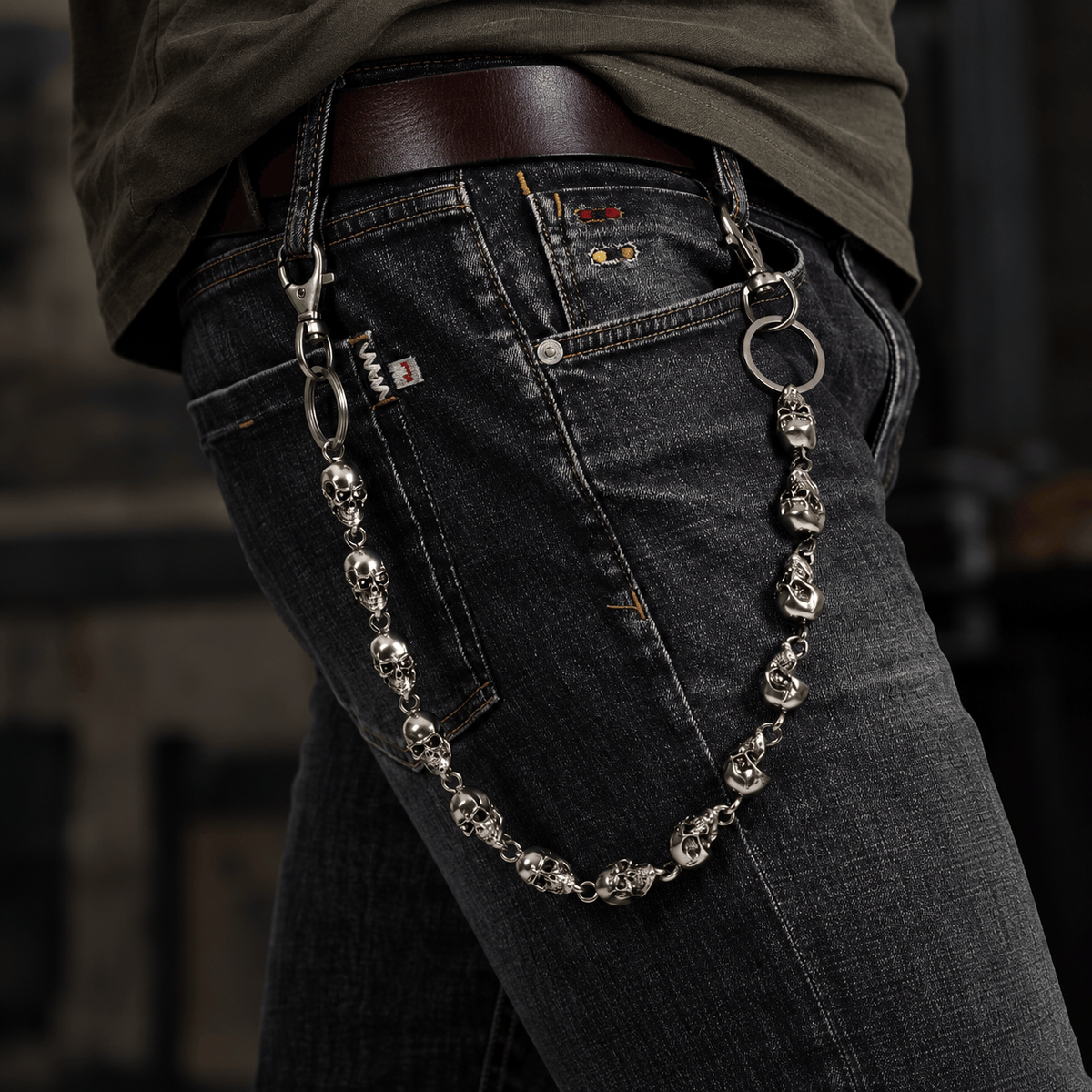 THE MEN THING Biker Fashion CLASSIC SKULL - Antique Steel 15mm Titanium Steel Heavy Biker Chain for Jeans with Lobster Clasps for Men & Boys - 23 inch