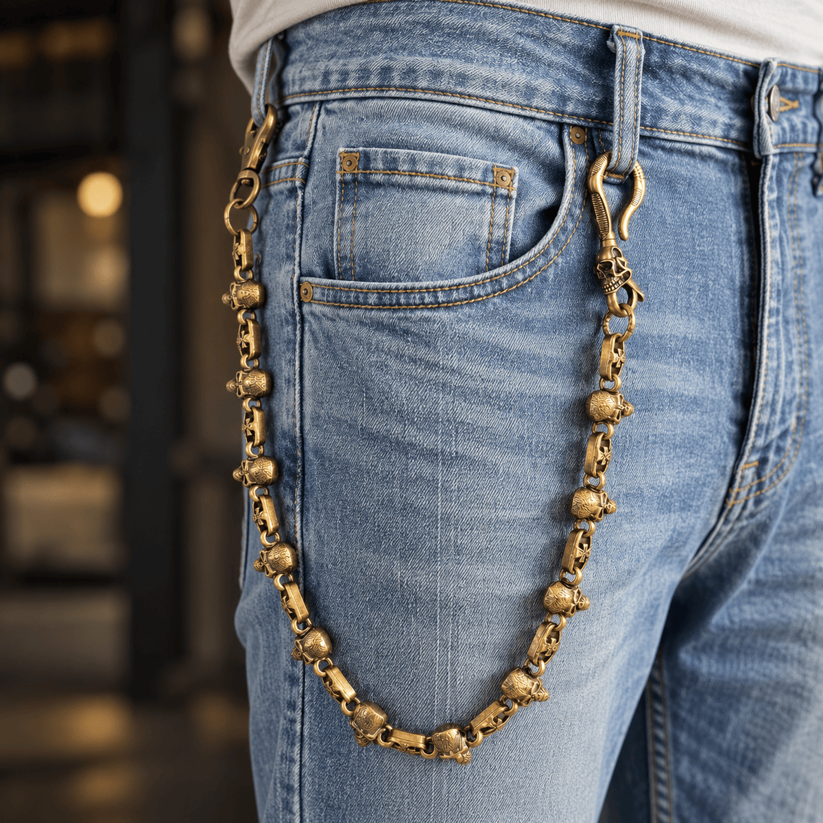 THE MEN THING Biker Fashion NEX SKULL - Antique Gold 23mm Titanium Steel Skull Heavy Biker Chain for Jeans with Lobster Clasps for Men & Boys - 20 inch