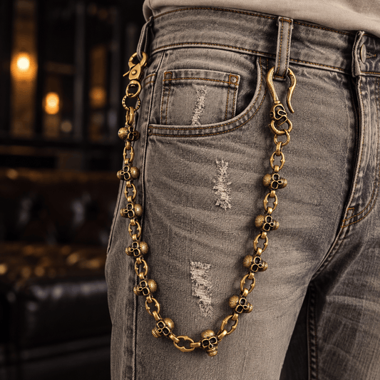 THE MEN THING Biker Fashion SKULL FORGE - Antique Gold 23mm Titanium Steel Skull Heavy Biker Chain for Jeans with Lobster Clasps for Men & Boys - 20 inch