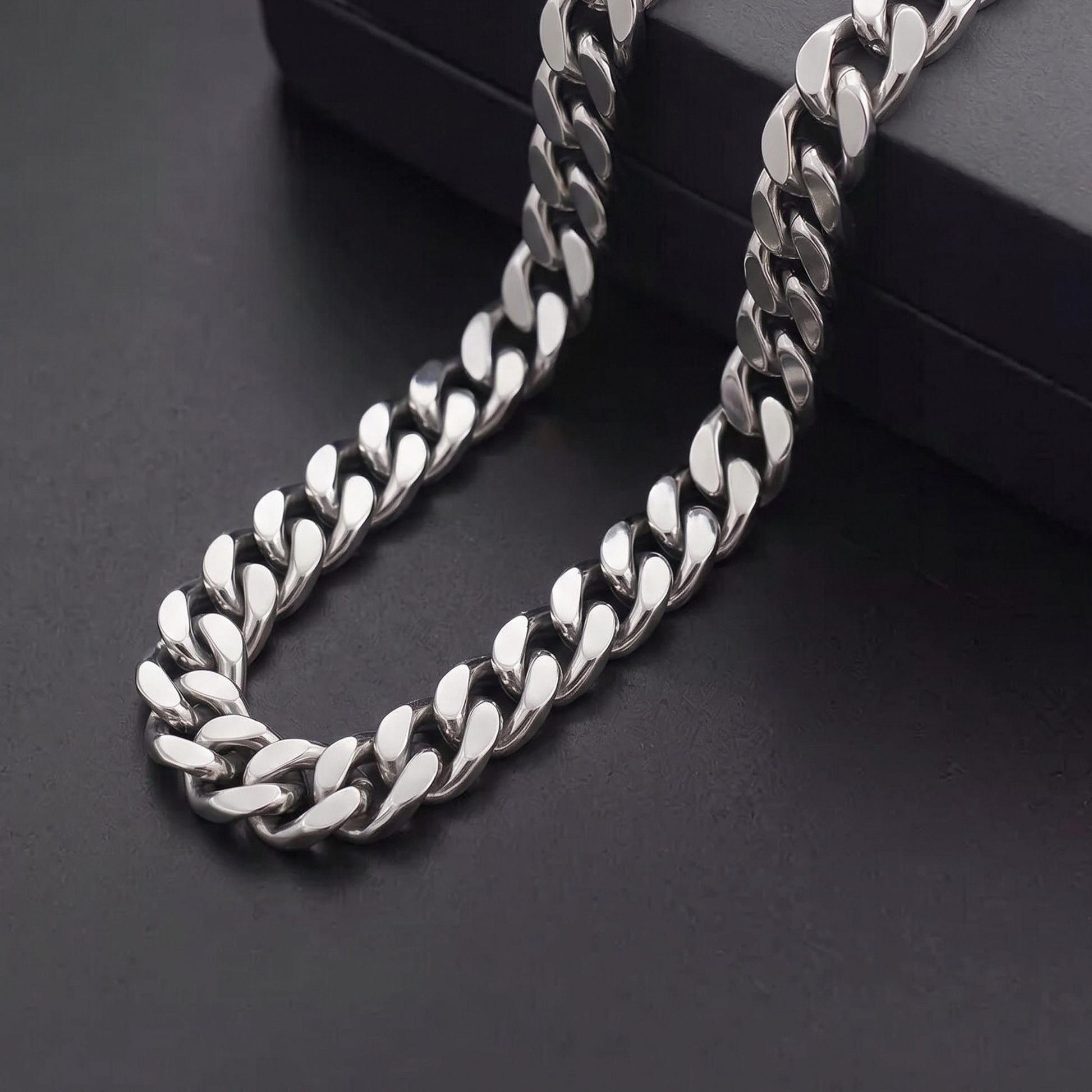 THE MEN THING Chain CUBAN EDGE - 18mm Stainless Steel Chain with Lobster Clasp for Men & Boys (18inch)