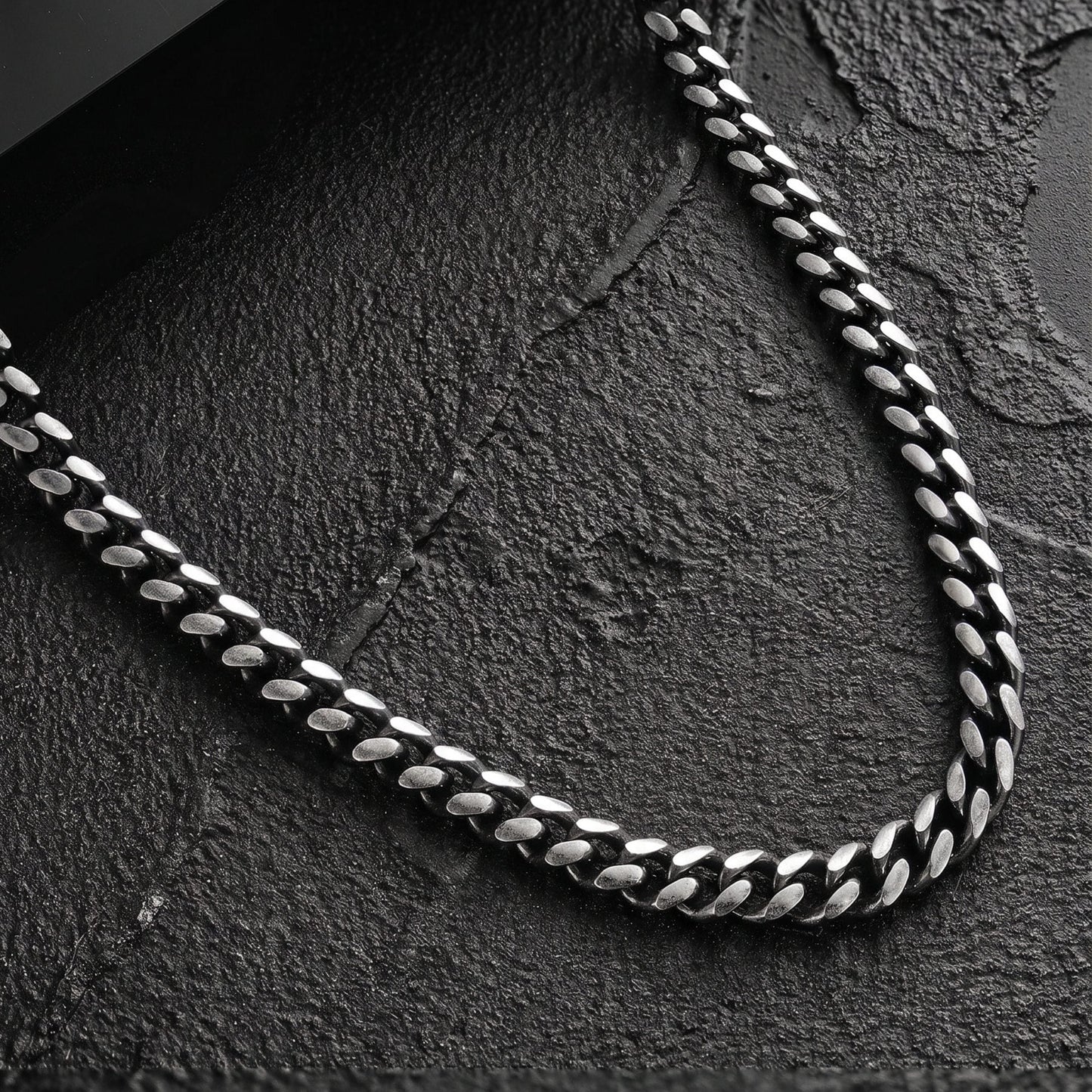 THE MEN THING Chain DARK CUBAN - 13mm Stainless Steel Chain with Push-Lock Box Clasp for Men & Boys (30inch)
