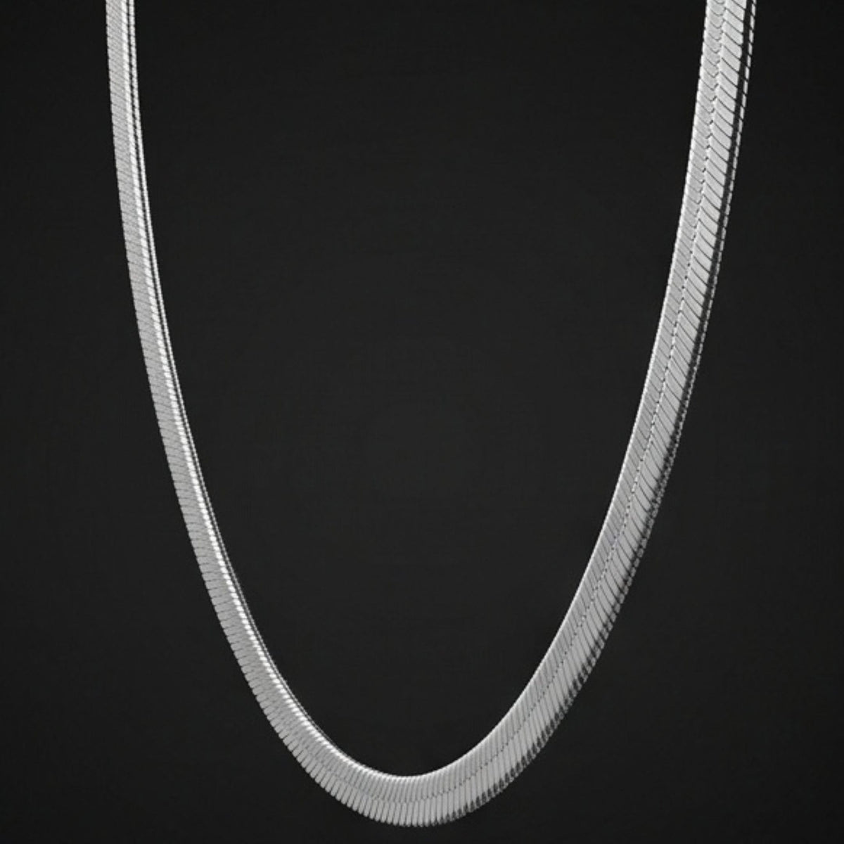 THE MEN THING Chain HERRINGBONE - 4mm Stainless Steel Chain with Lobster Clasp for Men & Boys (22 inch)
