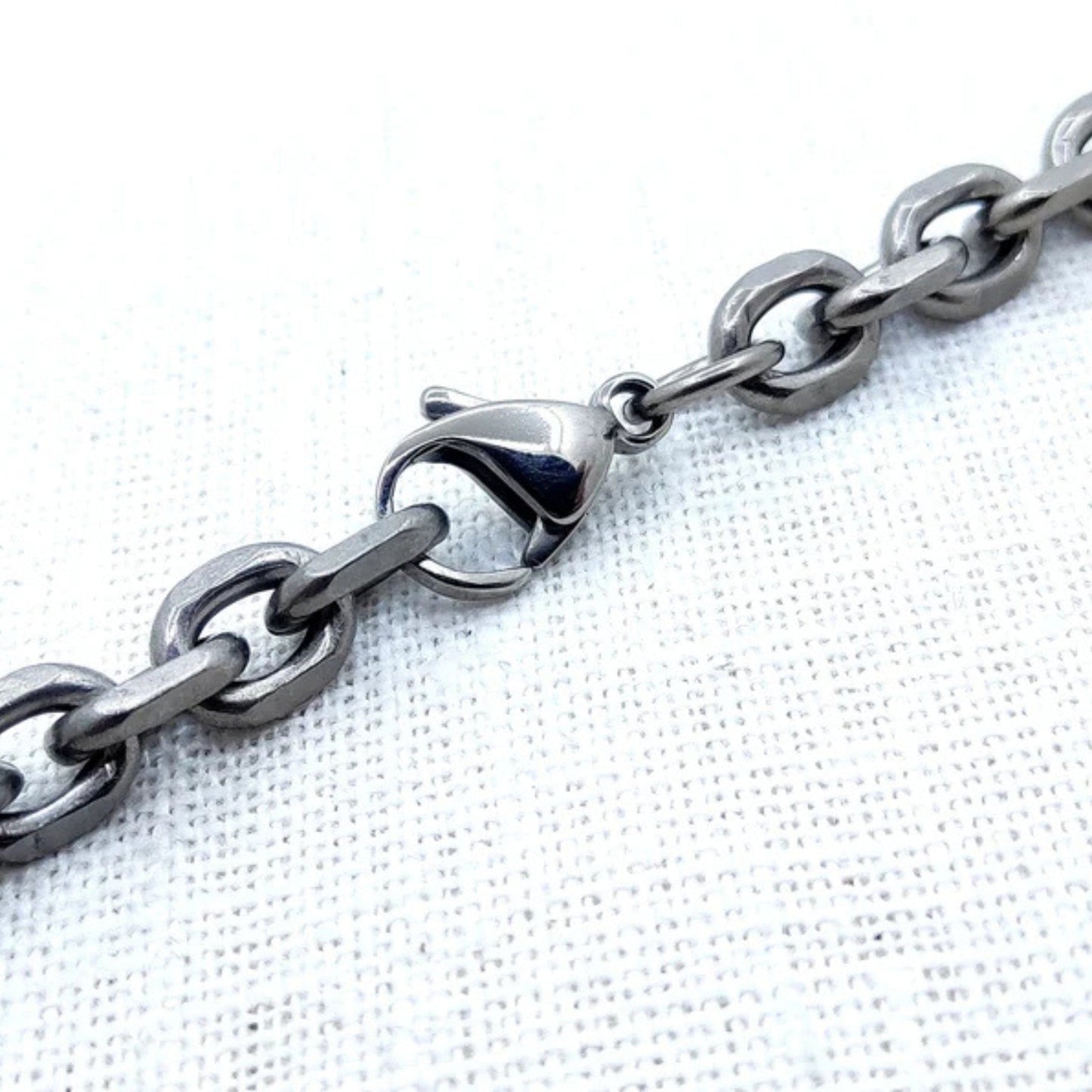 THE MEN THING Chain NIGHTSTEEL VEIN - 4mm Pure Stainless Steel Chain, 24inch for Men & Boys