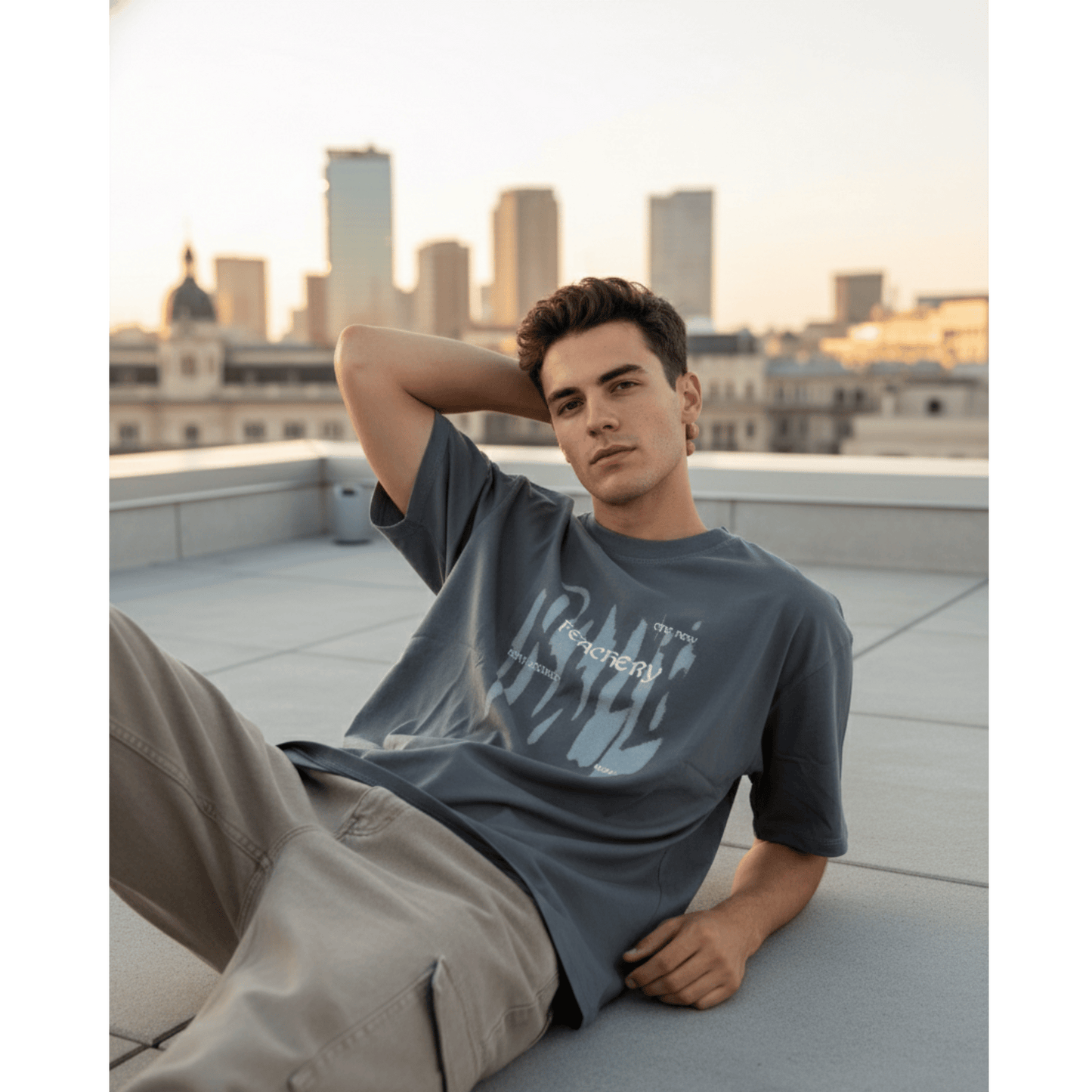 THE MEN THING GRUNGE FADE Oversized T-Shirt - Grey