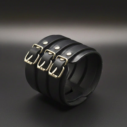 THE MEN THING Leather Bracelet BLACK FORTRESS - 70.4mm Black Genuine Leather Adjustable Bracelet for Men & Boys (10.5 inch)