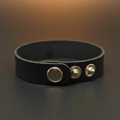 THE MEN THING Leather Bracelet BLAZEFIT BLACK STRAP - 18mm Genuine Leather Bracelet with Stainless Steel Stud button Closure for Men & Boys (6.6-7.1-7.6 inch)