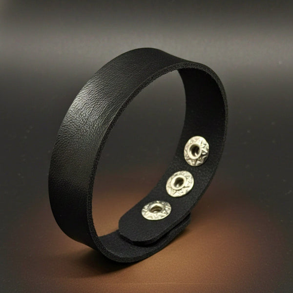 BLAZEFIT BLACK STRAP - 18mm Genuine Leather Bracelet with Stainless Steel Stud button Closure for Men & Boys (6.6-7.1-7.6 inch)