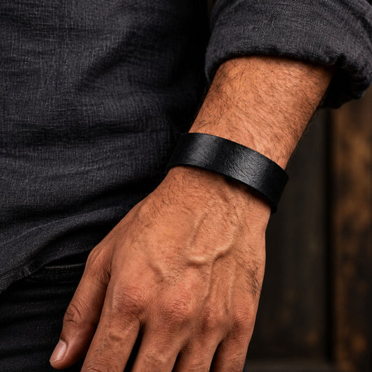 THE MEN THING Leather Bracelet BLAZEFIT BLACK STRAP - 18mm Genuine Leather Bracelet with Stainless Steel Stud button Closure for Men & Boys (6.6-7.1-7.6 inch)