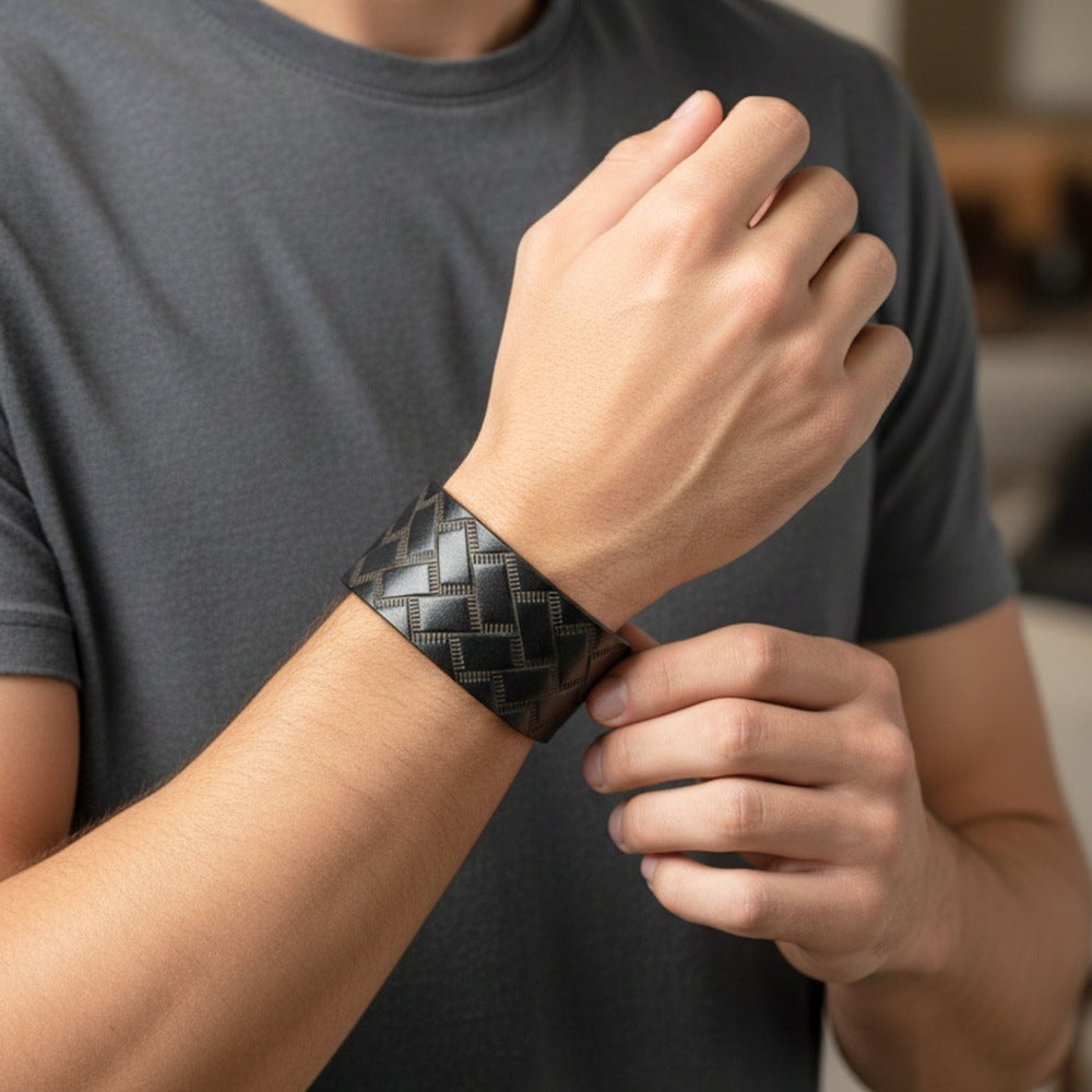 THE MEN THING Leather Bracelet BRAIDX VALOR - BLACK- 40mm Black Genuine Leather Bracelet for Men & Boys (9 inch)