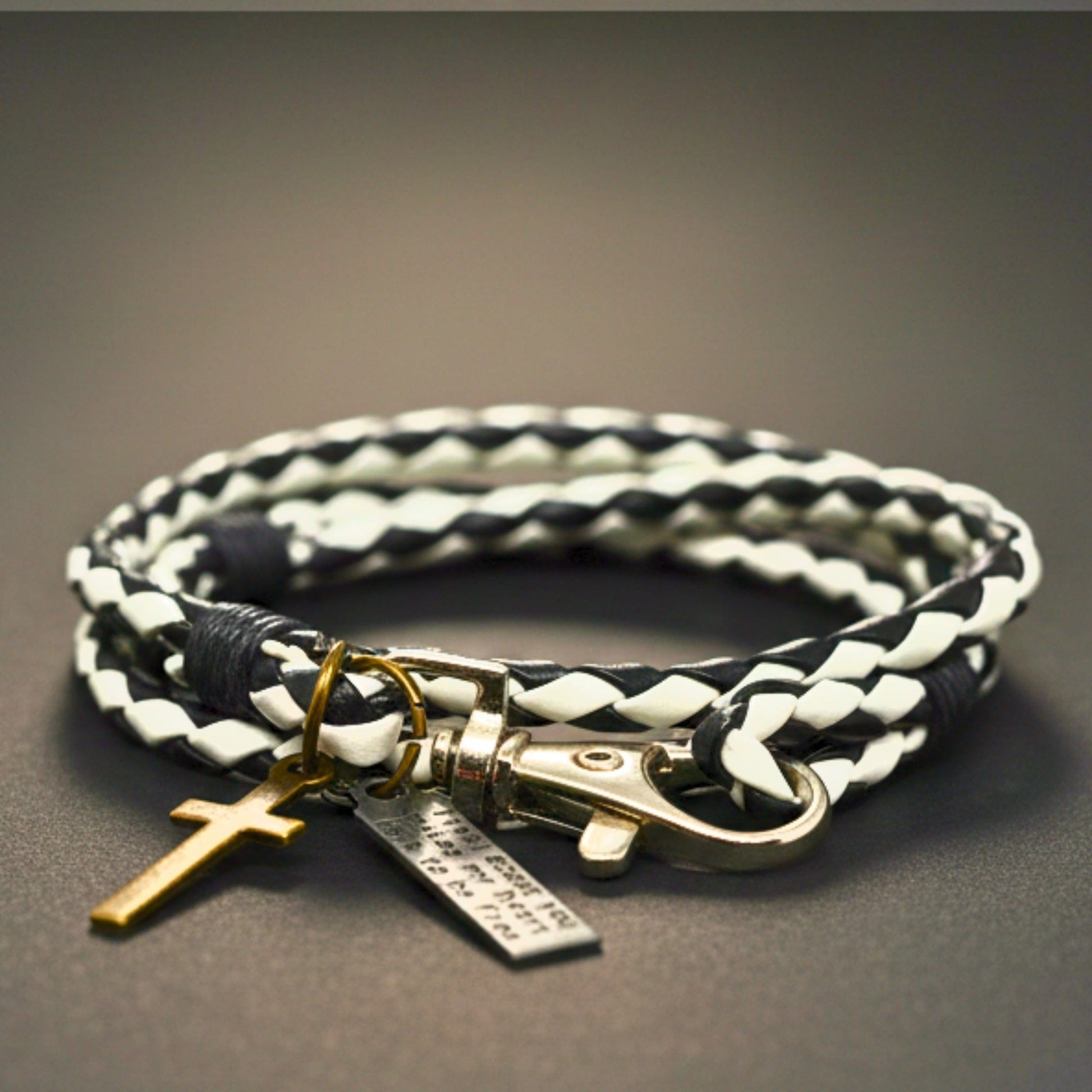 THE MEN THING Leather Bracelet CROSSLOOM - White and Black 10mm Genuine Leather Bracelet with Stainless Steel Lobster Clasp for Men & Boys (15 inch)