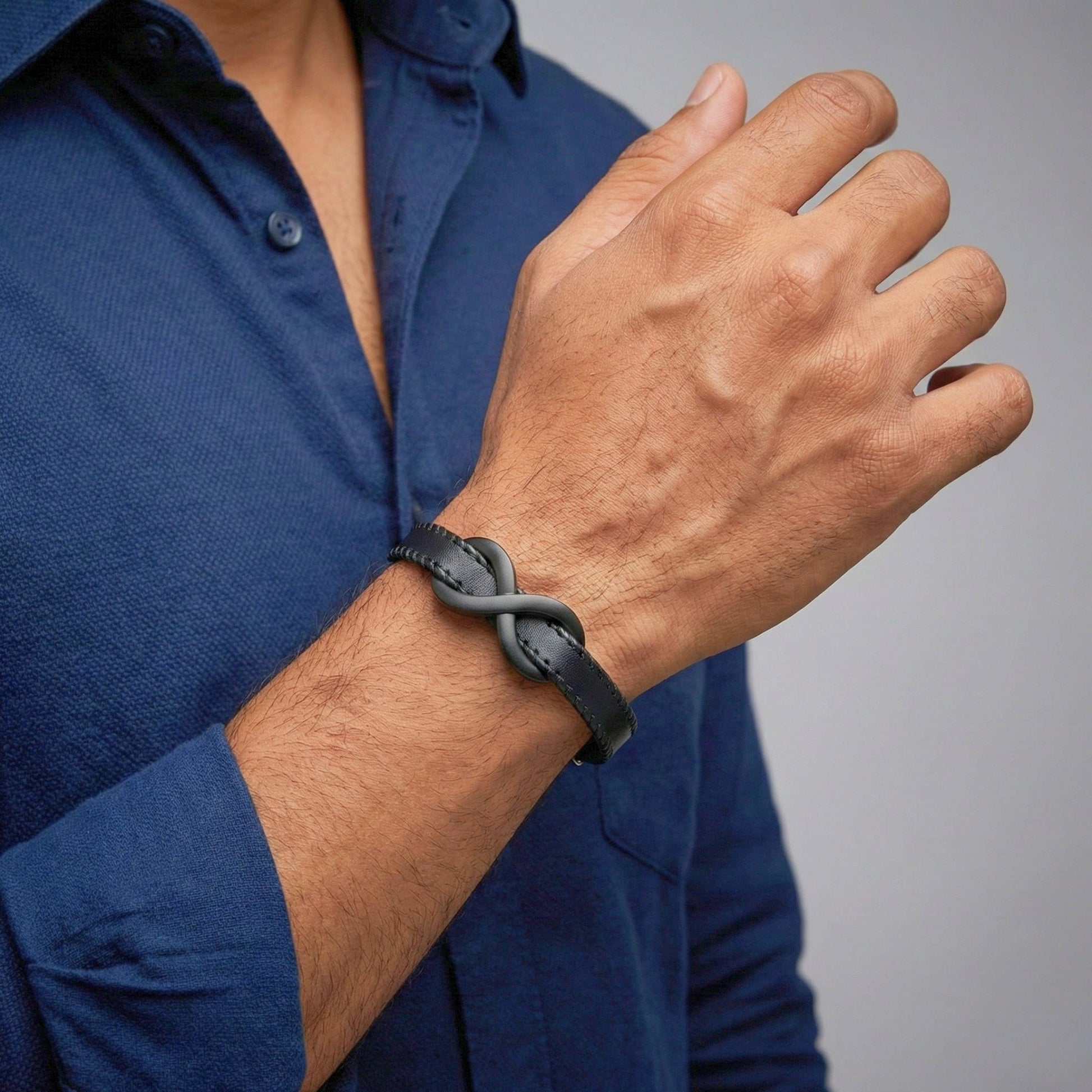 THE MEN THING Leather Bracelet INFINITY NOIR - Black 10mm Genuine Leather Bracelet with Stainless Steel Fold-Over Push Clasp for Men & Boys (8 inch)