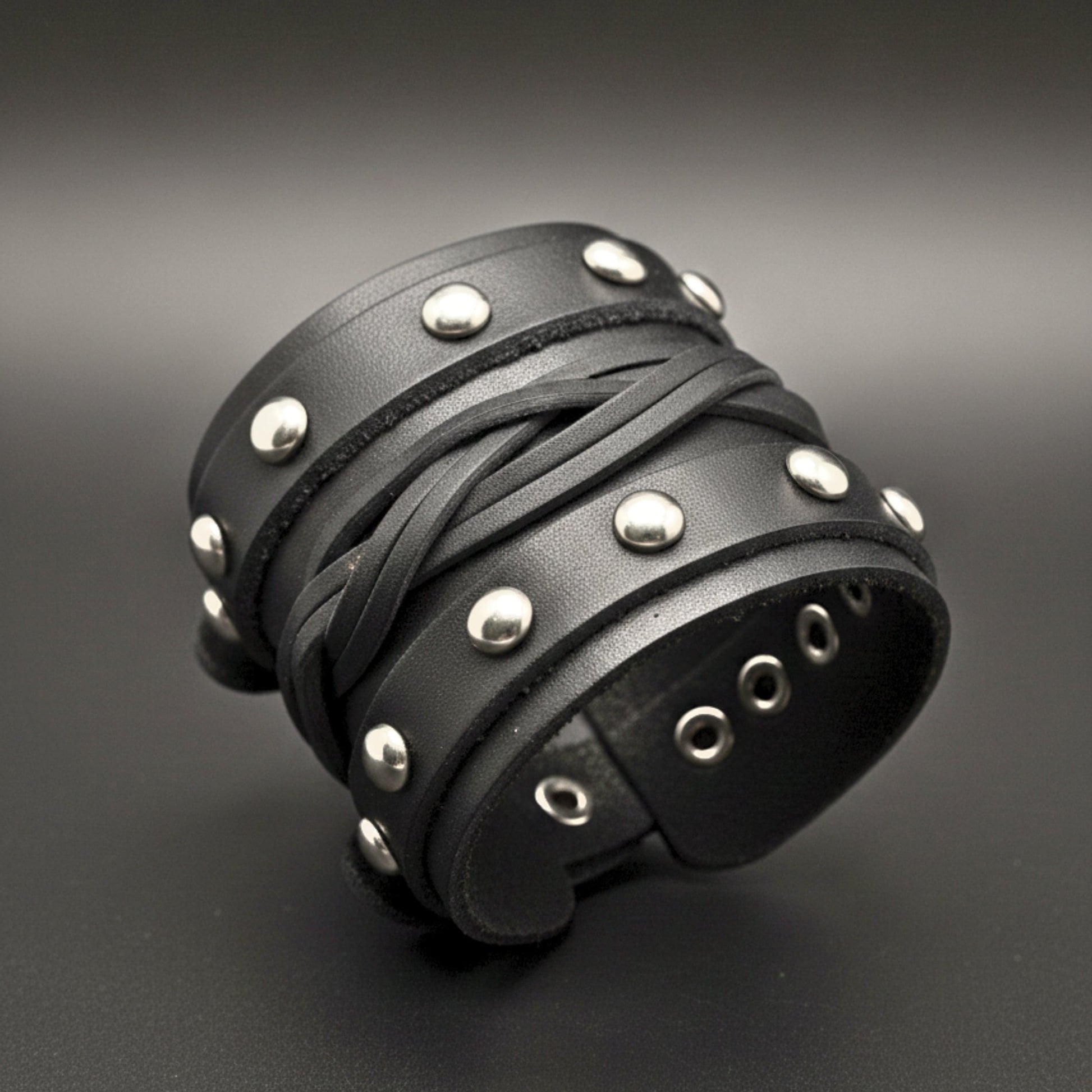 THE MEN THING Leather Bracelet REBEL EDGE - 70mm Black Genuine Leather Adjustable Bracelet for Men & Boys (10 inch)