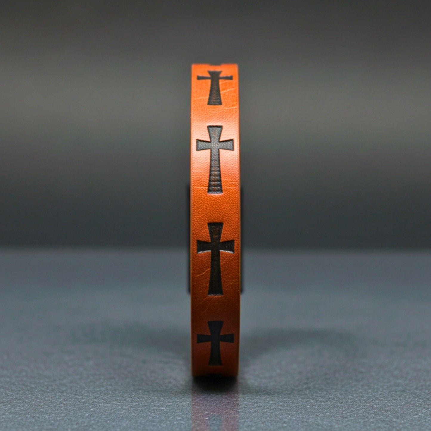 THE MEN THING Leather Bracelet ROGUE BROWN CROSS - 10mm Genuine Leather Bracelet with Stainless Steel Magnetic Buckle for Men & Boys (8.5 inch)