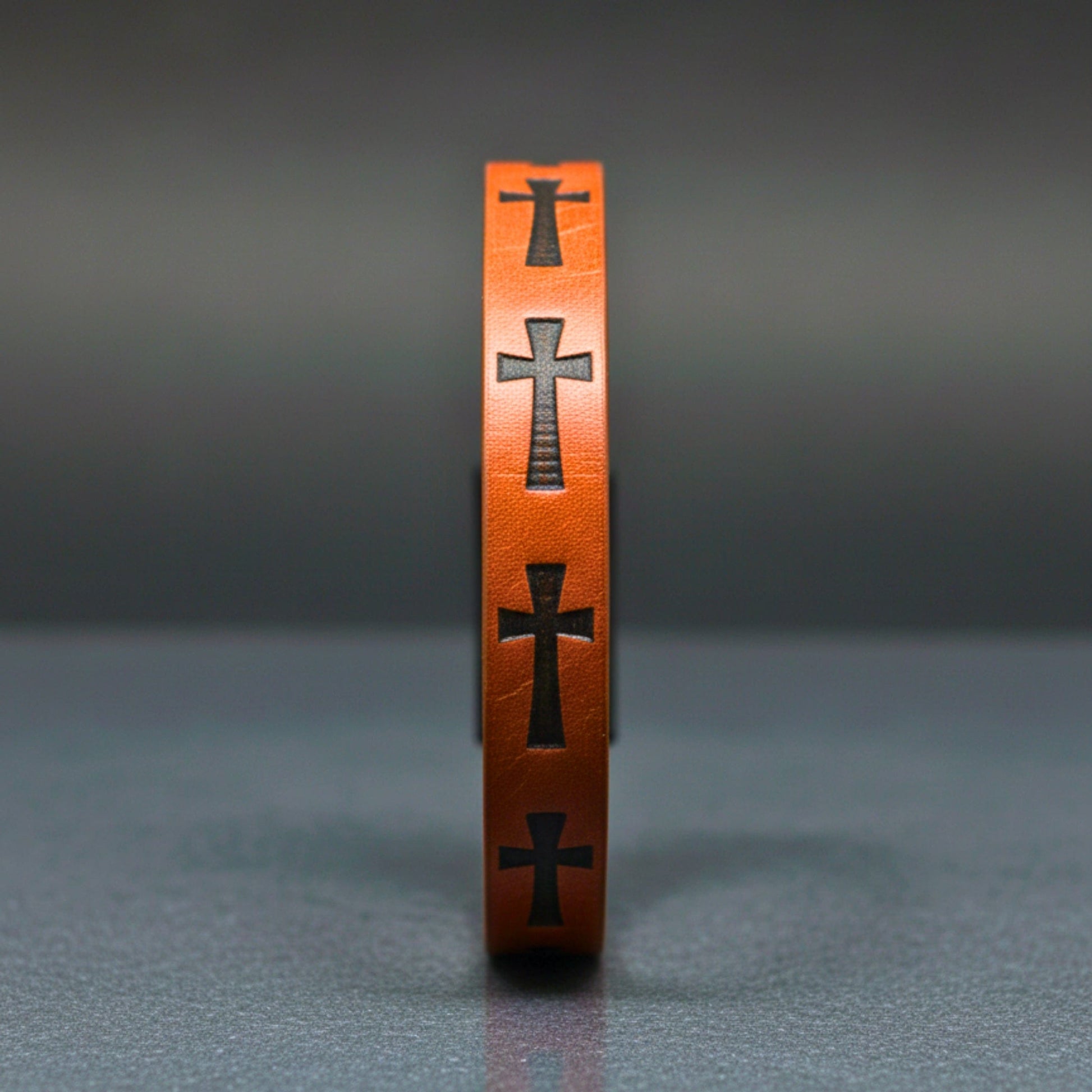 THE MEN THING Leather Bracelet ROGUE BROWN CROSS - 10mm Genuine Leather Bracelet with Stainless Steel Magnetic Buckle for Men & Boys (8.5 inch)