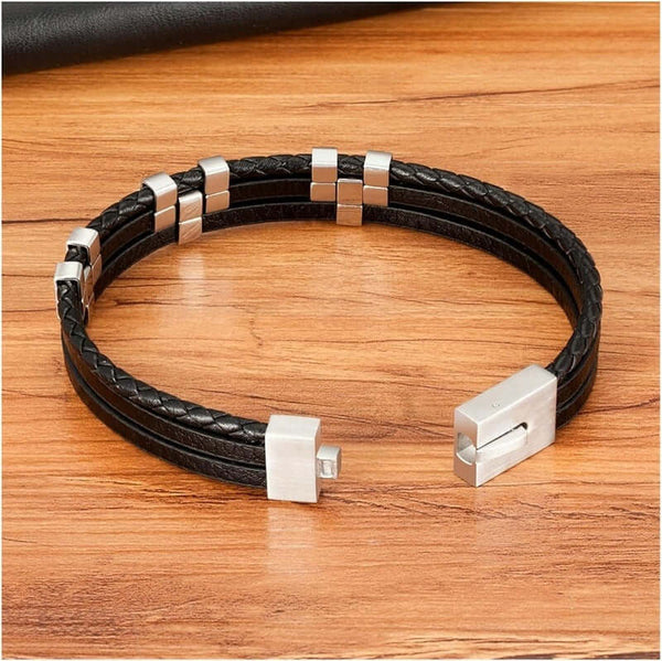 SINEW BLACK - पुरुषों और लड़कों के लिए स्टेनलेस स्टील ओपन बॉक्स क्लैप्स के साथ असली लेदर मल्टी-लेयर ब्रेडेड ब्रेसलेट (8 इंच)