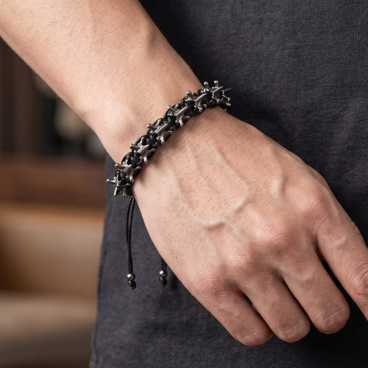 THE MEN THING Leather Bracelet SPINECLAW - BLACK - Genuine Braided Leather Adjustable Bracelet for Men & Boys