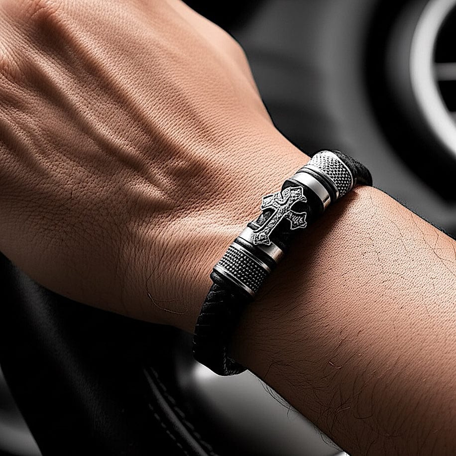 THE MEN THING Leather Bracelet TEMPLAR CROSS BLACK - Genuine Leather Braided Bracelet with Stainless Steel Magnetic Buckle for Men & Boys (8 inch)