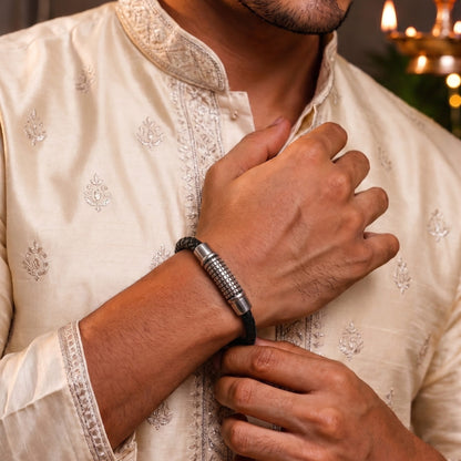 THE MEN THING Leather Bracelet The Perfect Rakhi Gift For Every Brother – Mystique Braid Black Premium Leather Bracelets With Timeless Style (8 Inch)