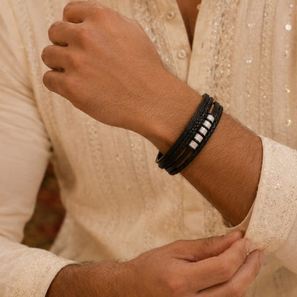 THE MEN THING Leather Bracelet The Perfect Rakhi Gift For Every Brother – SILVER MATRIX BLACK - Premium Genuine Leather Bracelet With Timeless Style (8 Inch)
