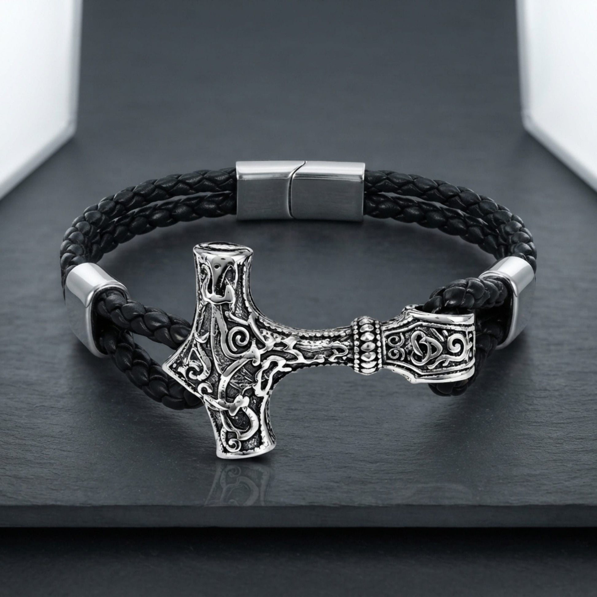 THE MEN THING Leather Bracelet THORLINK -  Genuine Leather Bracelet with Magnetic Buckle for Men & Boy (8 Inch)