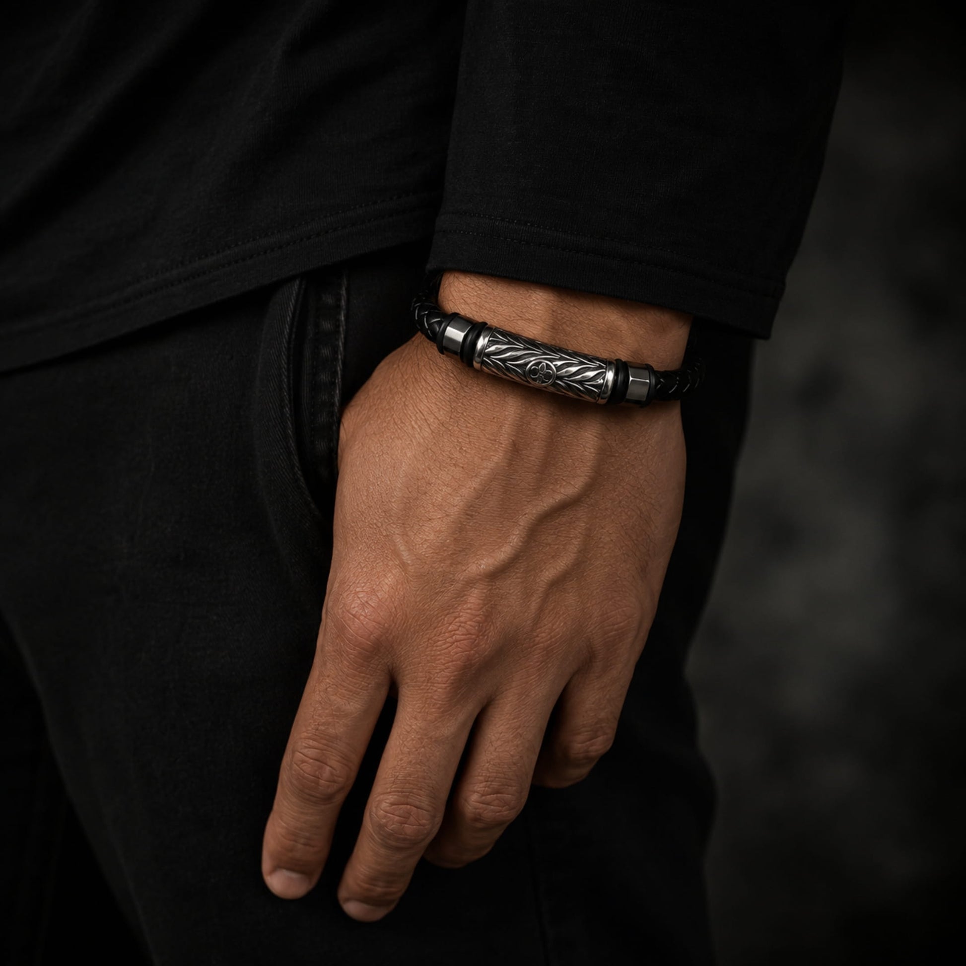 THE MEN THING Leather Bracelet TRINKET BLACK - Woven Black Genuine Leather Bracelet with Stainless Steel Magnetic Buckle for Men & Boy (8 inch)