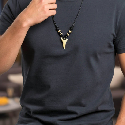 THE MEN THING Leather Necklace HUNTER TOOTH -  20mm Pendant with Adjustable Pure Leather Cord Necklace for Men & Boys