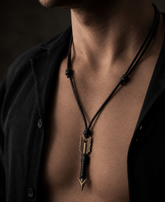 THE MEN THING Leather Necklace LEATHER BOALT BLACK - Vintage Alloy Black Wrapped Arrow Pendant with Adjustable Pure Leather Cord Necklace for Men & Boys