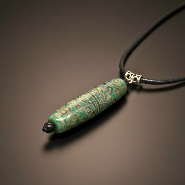 Verdant Guardian – 3-Inch Natural Crystal Pendant with 28-Inch Leather Rope for Men & Boys