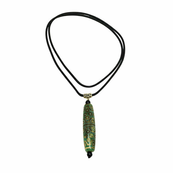Verdant Guardian – 3-Inch Natural Crystal Pendant with 28-Inch Leather Rope for Men & Boys