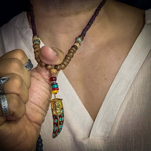 बोहेमियन लकड़ी गणेश - पुरुषों और लड़कों के लिए गणेश लटकन लंबे हार के साथ हस्तनिर्मित लकड़ी के मोती का हार (36 इंच)