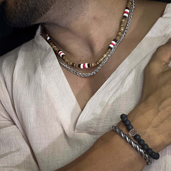 वेन्ग वुड मल्टी-लेयर्ड - पुरुषों और लड़कों के लिए ट्विस्टेड स्टील लिंक चेन के साथ प्राकृतिक लकड़ी का मनका हार (एडजस्टेबल केबल चेन के साथ 22 और 24 इंच)