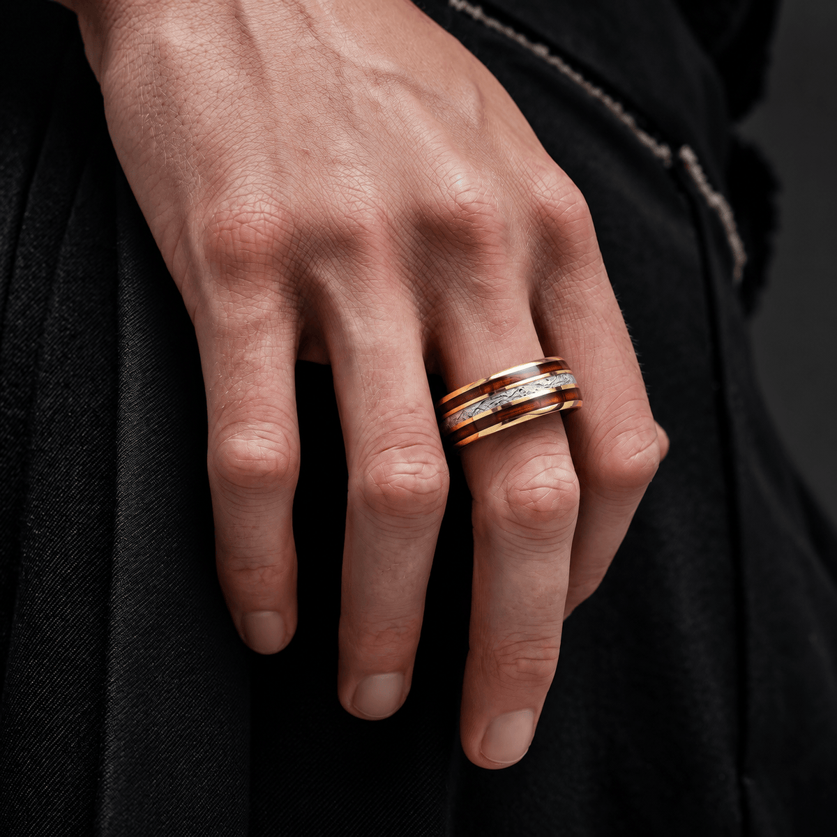 THE MEN THING Rings 17 Royal Series - HELIOS CREST RING - Pure Stainless Steel Men’s Gold-Plated Ring – Statement Luxury Jewelry (Size : -17-19-23-25)